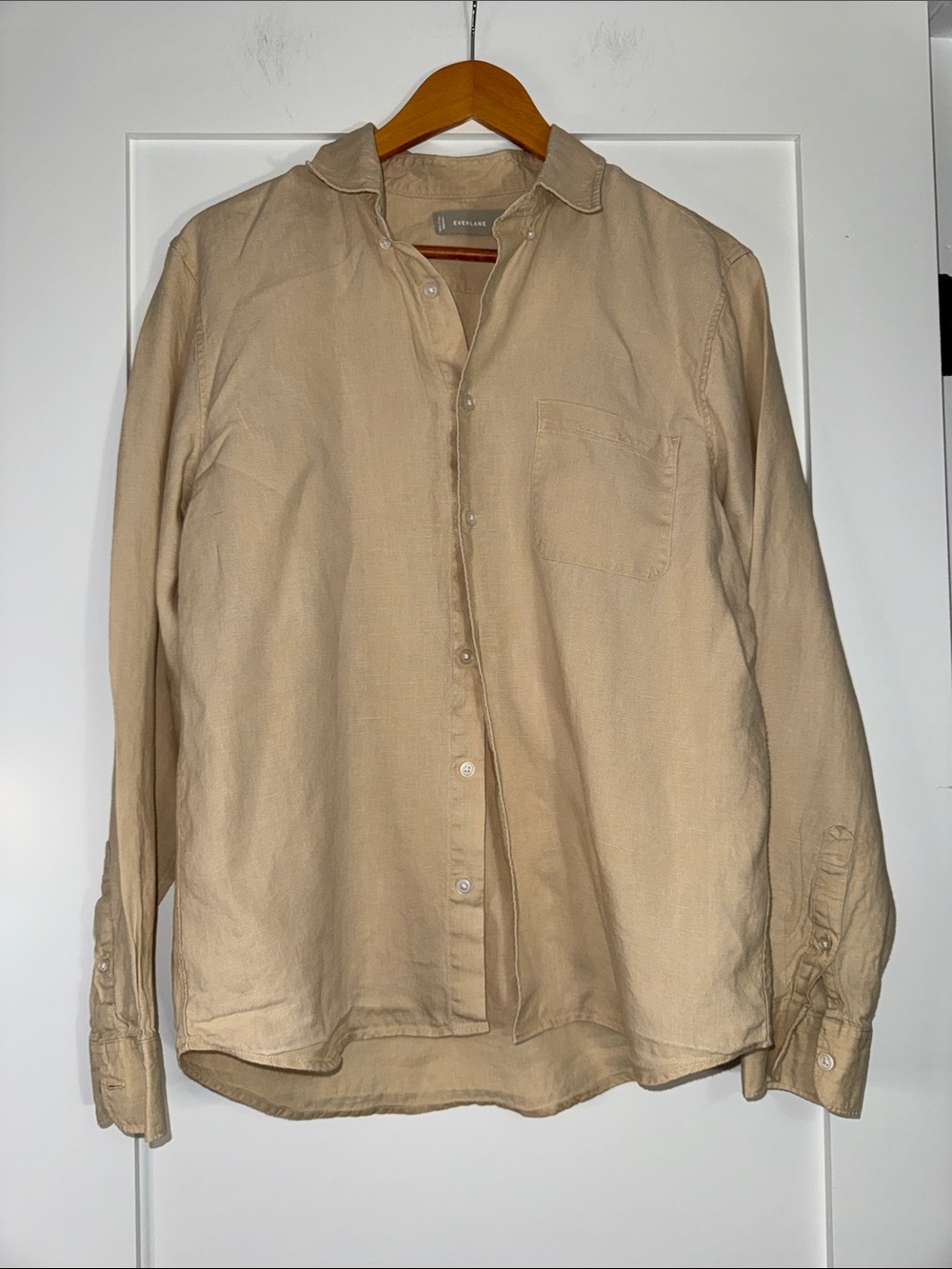 Everlane Women’s Beige 100% linen Button-Up Shirt Sz medium minimalist basic